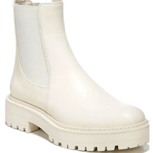 Sam Edelman Laguna boots with box